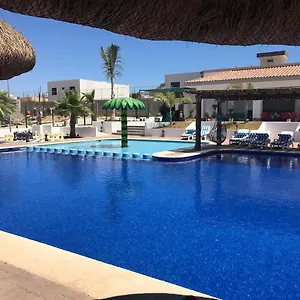 azulmarino-playacerritos-piscina-privada-casa.mazatlan-hotels.com/