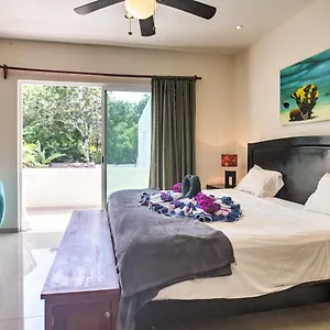 luxe-tulum-villa-w-pool-access-furnished-patio.tulum-hotels.net/