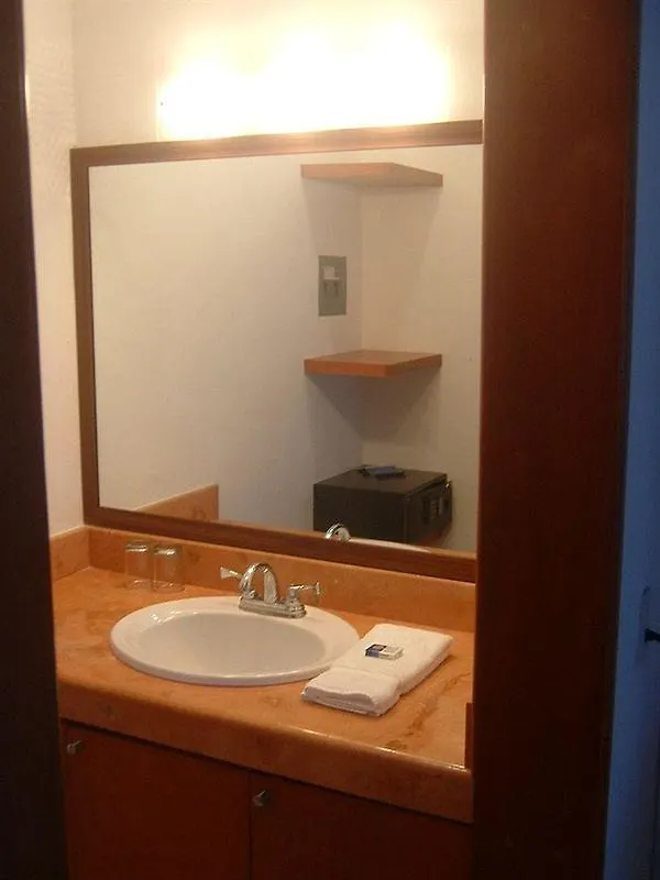**  Hotel Xbulu-Ha Isla Mujeres Mexico
